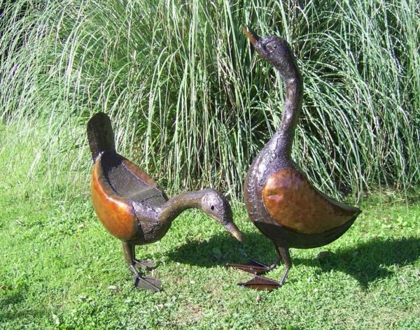רעיונות לגינה עיצוב גינה לקשט פסלי גן ברווזים