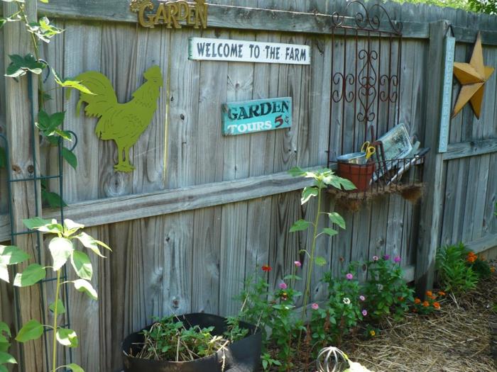 רעיונות לגינה גדר גן לקשט צמחי עיצוב בחצר האחורית