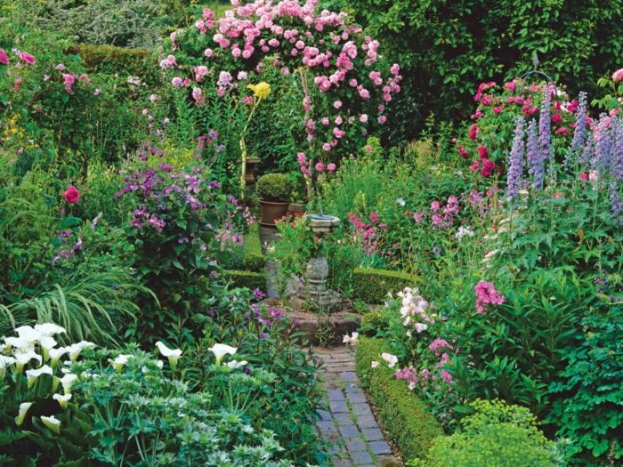 רעיונות לגינה פרחי גן יפים ומזרקות גן
