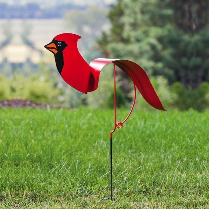 תקע גינה ציפור אדומה מייפות את הגן