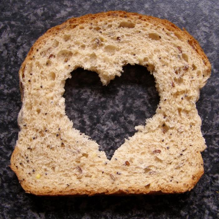 תזונה בריאה לאכול תזונה מגוונת לחם חי בריא