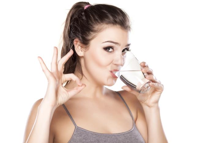 אורח חיים בריא גוף בריא לשתות מים