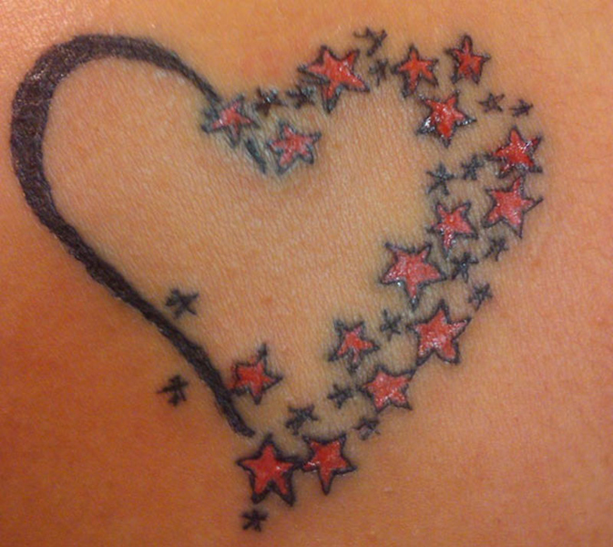 Disegni unici del tatuaggio del cuore
