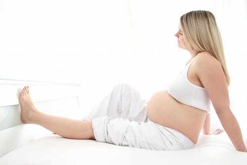 rimedi casalinghi per i crampi alle gambe durante la gravidanza