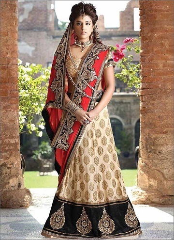Formas únicas de usar un sari 6
