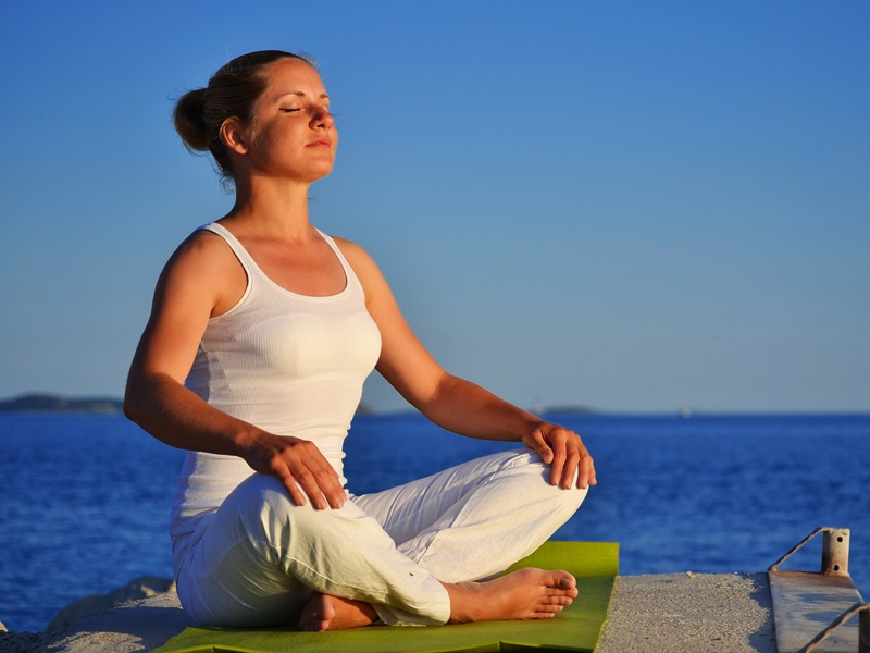 Asana e benefici dello yoga integrale