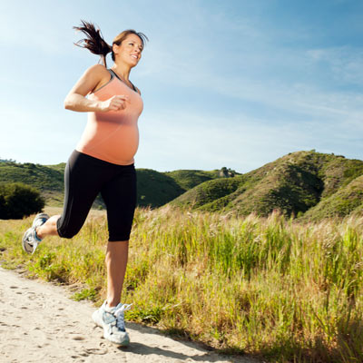 Levantamiento de pesas durante el embarazo: excelente para el parto