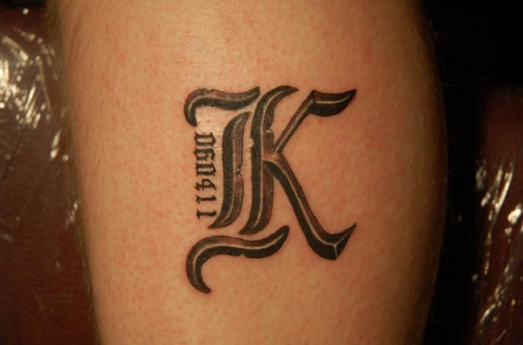 Fantastico tatuaggio K Design