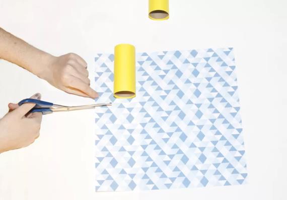 פנסים חסינים מטיפים מייצרים פנס נייר פשוט DIY שלב 4