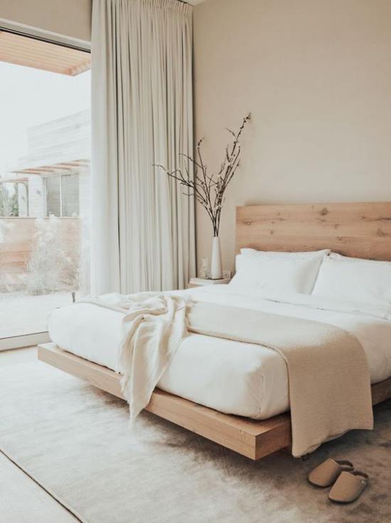 חדר שינה קטן להרחיב ויזואלית צבעים בהירים אפקט ויזואלי מעץ בהיר