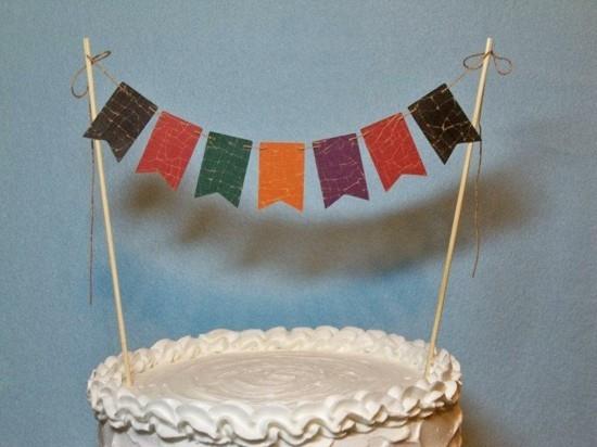 זר עוגות הכין עוגת יום הולדת לדגלים צבעוניים משלכם
