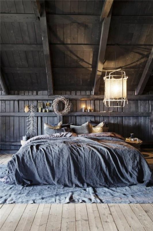 מנורת שינה נברשת רצפת עץ גג משופע אלמנטים כפריים