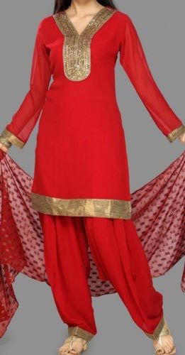 Diseño de trajes Red Punjabi Salwar