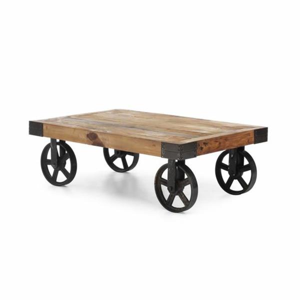 הכינו בעצמכם שולחן קפה מעץ מלא על גלגלים