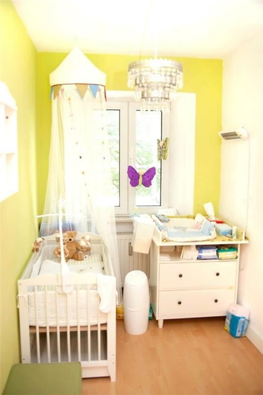 חדר תינוקות לילדה צהוב לבן שולב הגדרת חדר תינוקות קטן