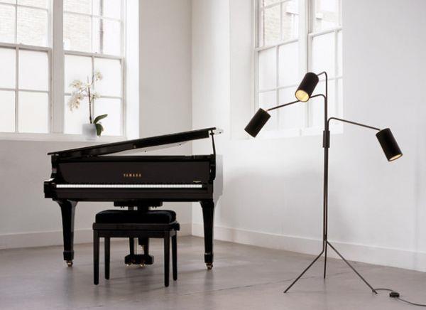 מנורת רצפה מודרנית מעצבת רעיון אטלייה פסנתר שחור לבן