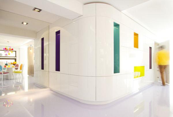 דירה מודרנית עם פלטת צבעים תוססת ניקולה קטרי