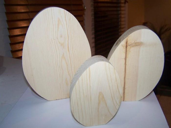 קישוטי פסחא העשויים מרעיונות מחזורי עץ מתעסקים בחומרים טבעיים 2