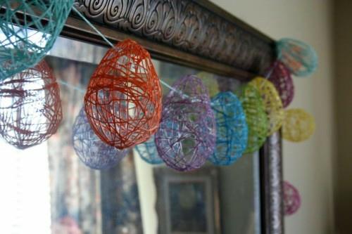 זר פסחא וזרים יוצרים חוטים צבעוניים תוצרת בית