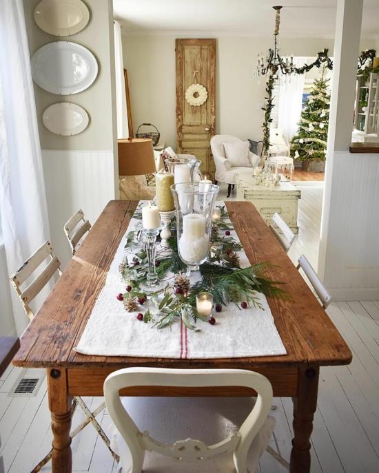 קישוטי חג מולד פוריסטיים יוצרים קישוטי שולחן כפריים