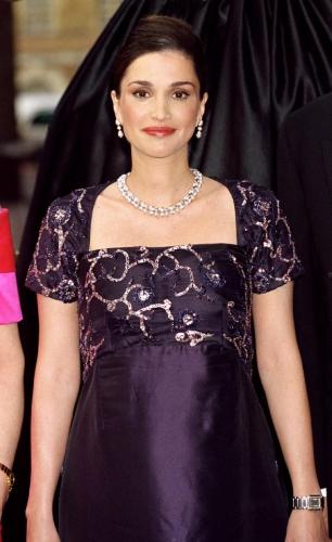 Consejos de belleza de la reina Rania Dressing Sense