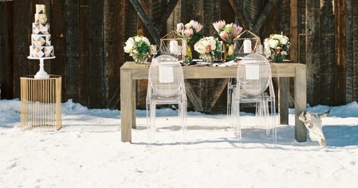 שולחן חתונה בסגנון סקנדי ועוגת חתונה