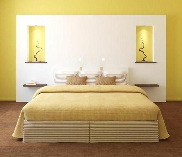 עיצוב חדר שינה סימטריה כרית ריפוד מפוספסת בצבע צהוב