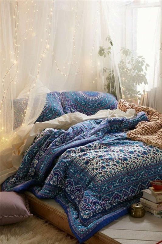 מיטה בעיצוב מיטה בדוגמת חופה מזרחי