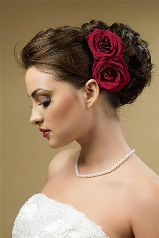 תסרוקות יפות לחתונה תסרוקת עדכון אלגנטית עם ורדים אדומים