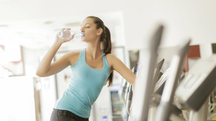 לרדת במשקל במהירות ובריאות לעשות ספורט לשתות מים