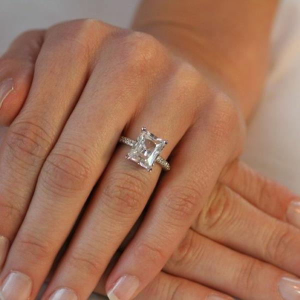 טבעת אירוסין יפה טבעת יהלום רעיונות להצעת נישואין