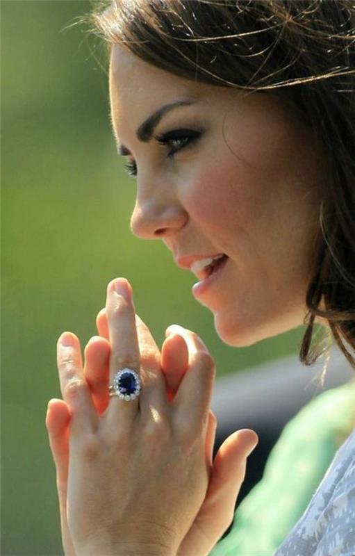 טבעת אירוסין יפהפייה ספיר קייט מידלטון