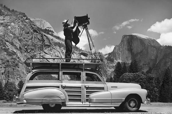 צילום שחור ולבן ansel adams מצלמת רטרו לרכב