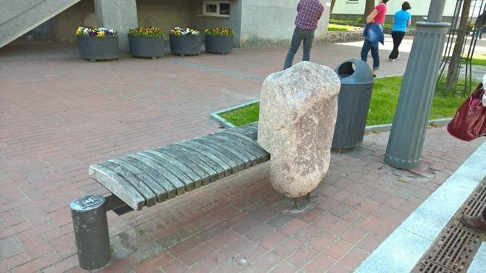 ספסל אבן הישיבה ליטא
