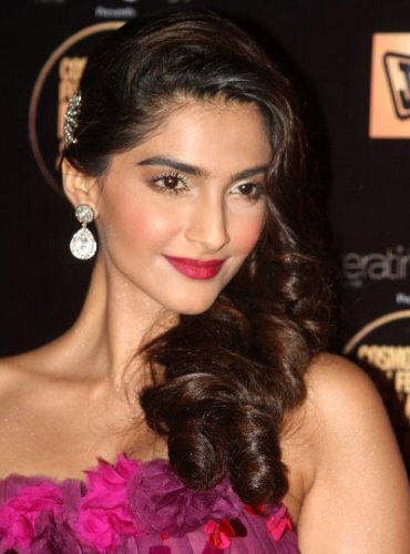 Sonam Kapoor Beauty Tips Maquillaje de labios