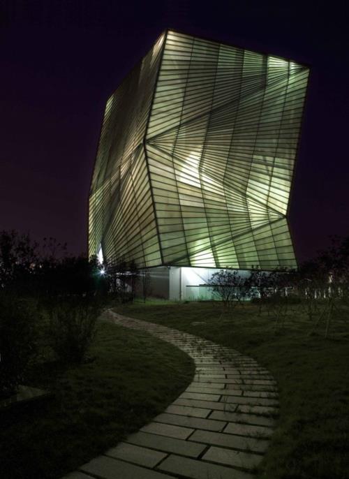 עיצובים בניינים מרהיבים מזכוכית תאורה אוריגמי