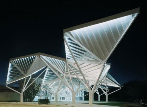 בניין מרהיב מעצב אדריכלות מקורית של אוריגמי