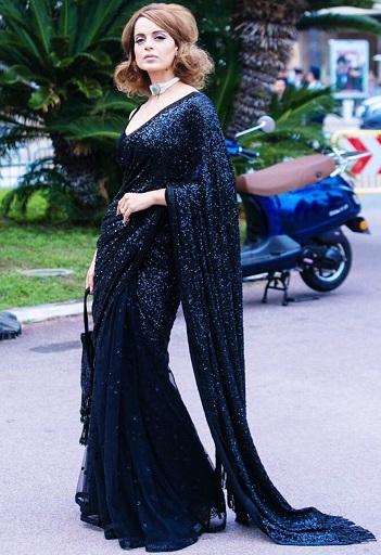 Kangana Ranaut en sari negro