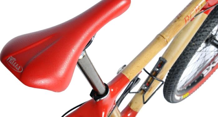 אופניים מסוגננים bcb מושב בעיצוב בר קיימא אדום