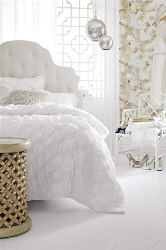 טפט דפוס עיצוב חדר שינה עיצוב פרחים מיטה לבנה