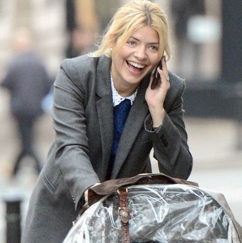 Holly Willoughby senza trucco 7