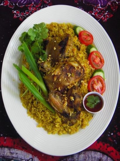 Ricetta cibo musulmano Riso biryani con pollo di Phuket