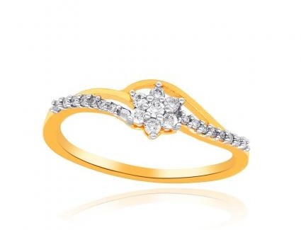 Anelli di fidanzamento con diamante Nakshatra in oro