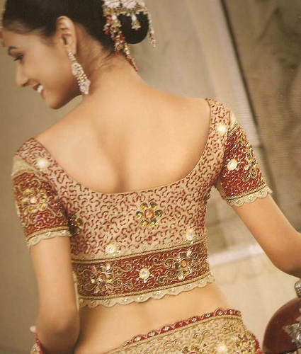 Diseños de bordado de blusa de boda-Diseño de blusa con cuello en la espalda con Zari 9