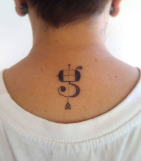 Idee per tatuaggi seducenti con lettera G