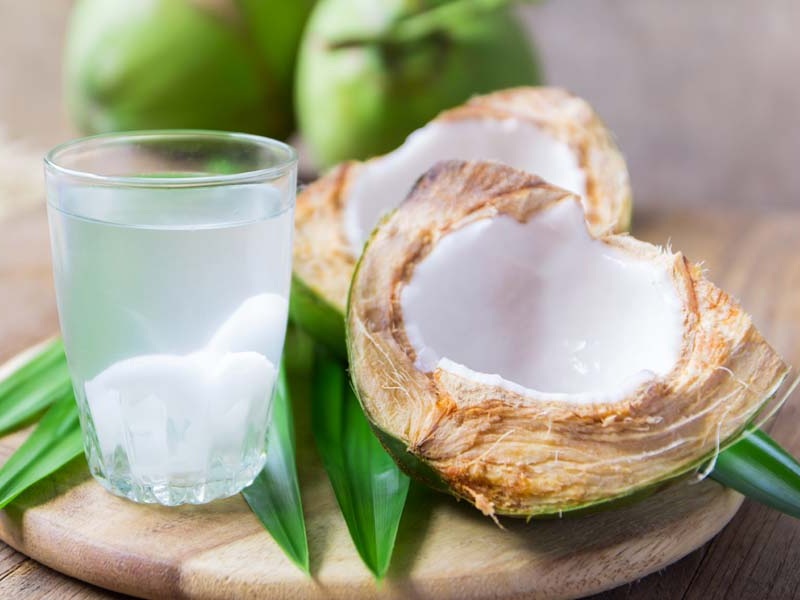 Beneficios para la salud del agua de coco