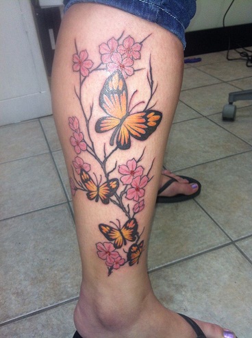 Tatuaje tribal del patrón de la rama de la flor