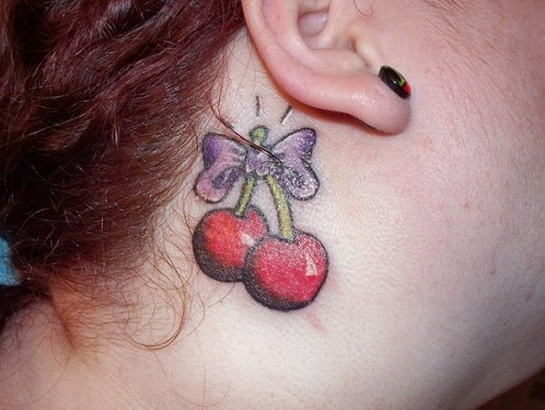 Fiocco sulla ciliegia tatuaggio