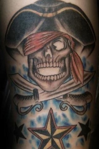 Diseño de tatuajes de calavera con estrella náutica pirata