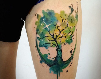Disegno del tatuaggio dell'albero del mondo Cosmos